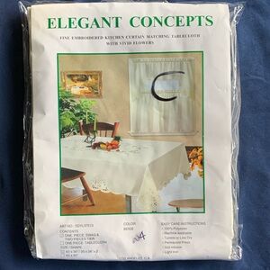 NIP Fine Embroidered Kitchen Curtain (No. SDYL37513)